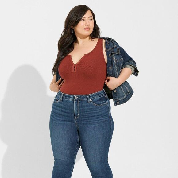 Torrid Everyday Rib Scoop Neck Hook And Eye Tank - Picture 2 of 4